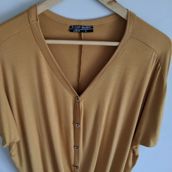 FINAL SALE 🆕🌿DRAPED BUTTON DOWN TOP🌿 - Picture 3 of 7